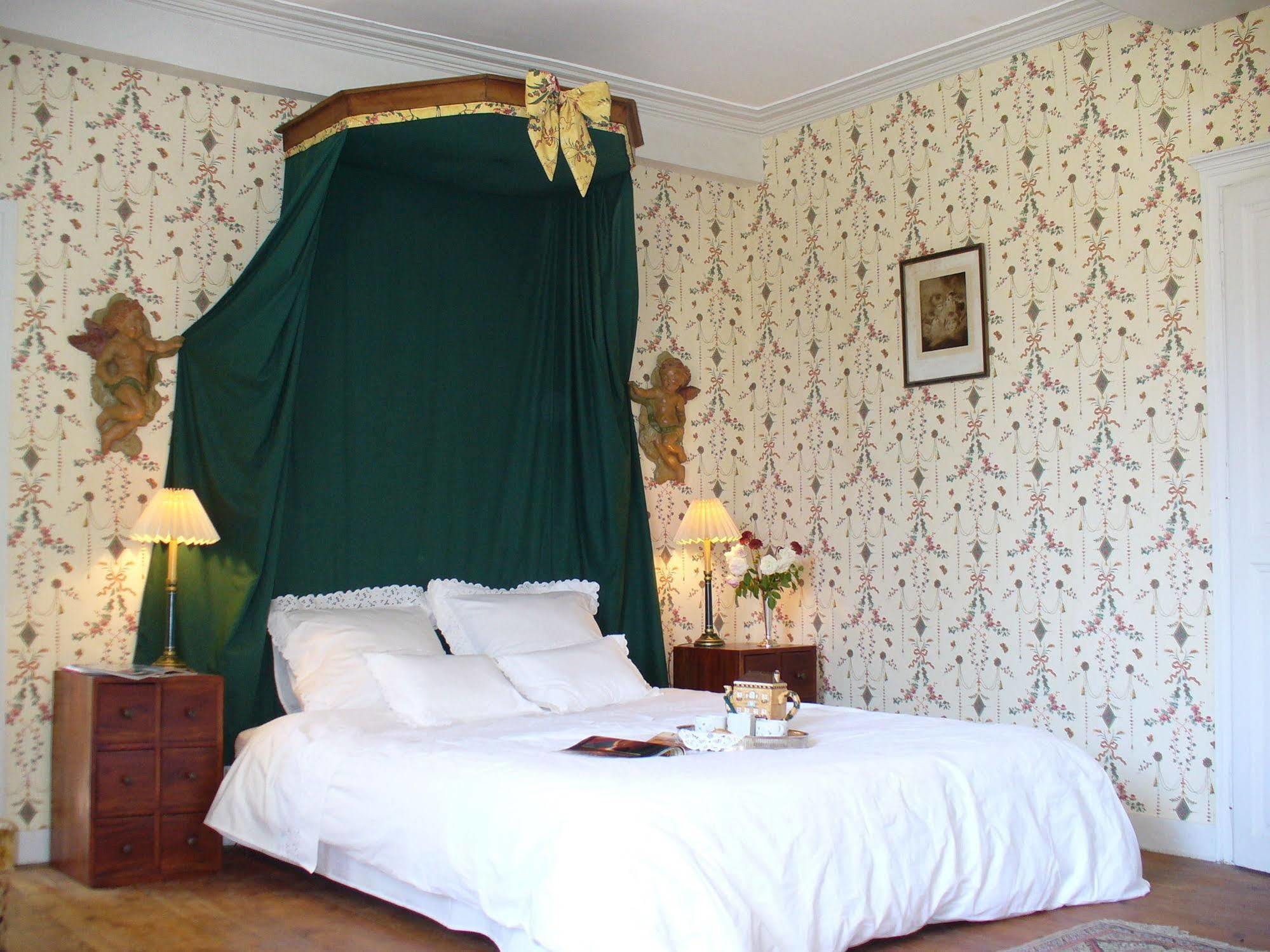 Chateau Des Lutz * Daon